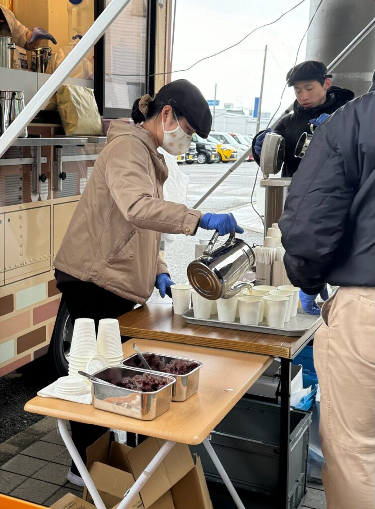 コメダキッチンカー