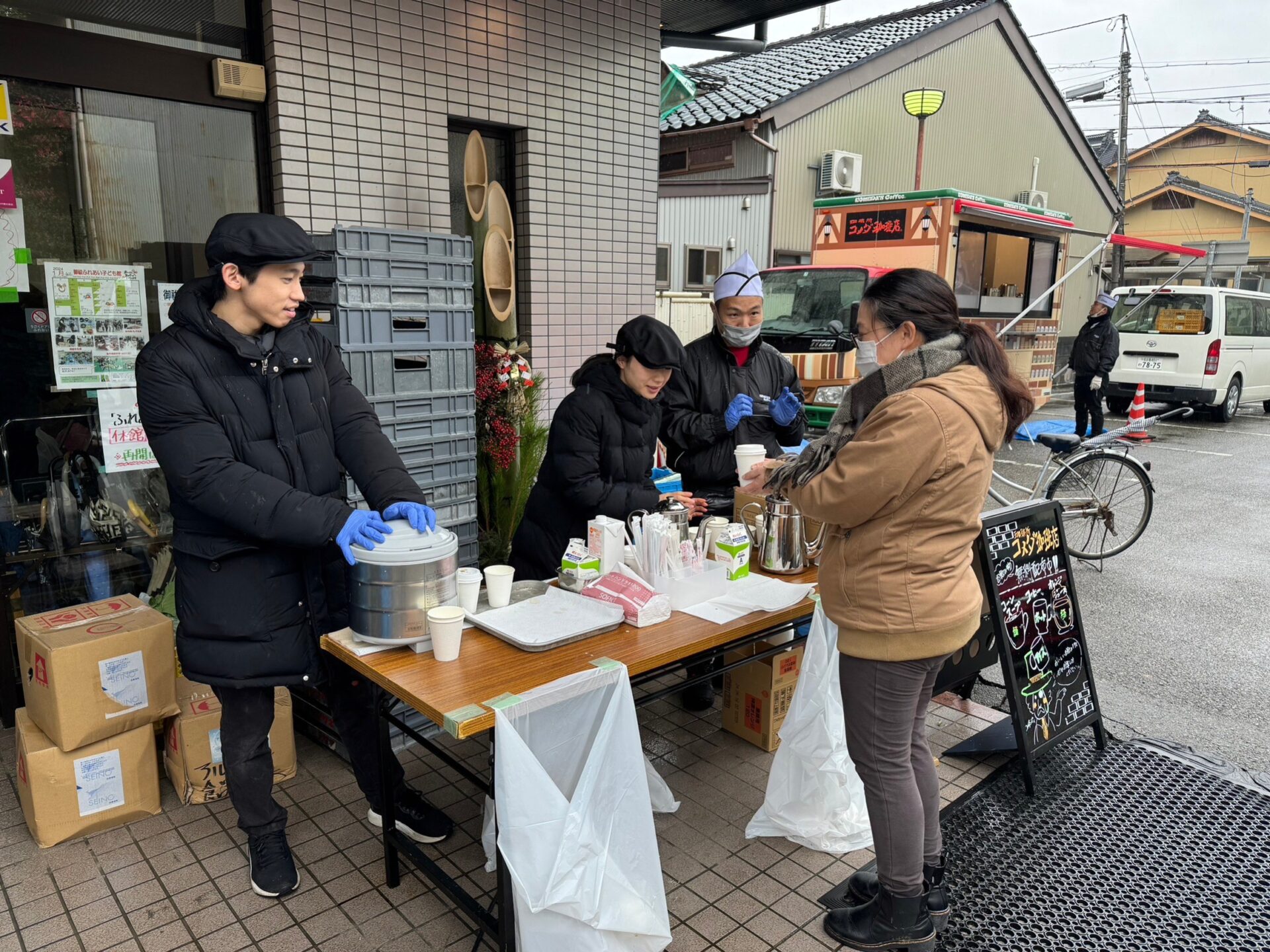 コメダキッチンカー